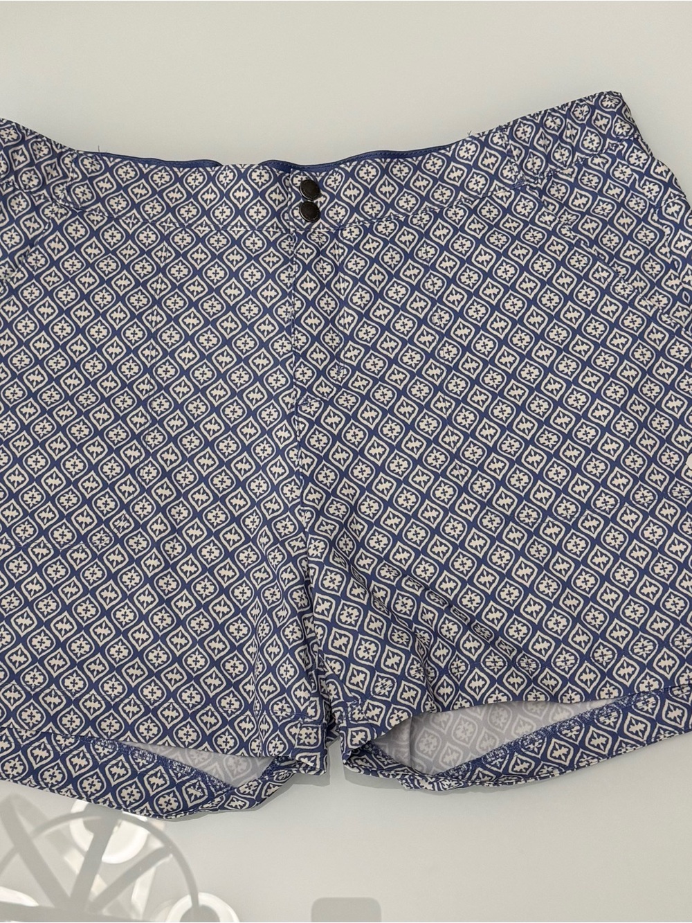 Women's Patterned Shorts - Picture 1 of 12
